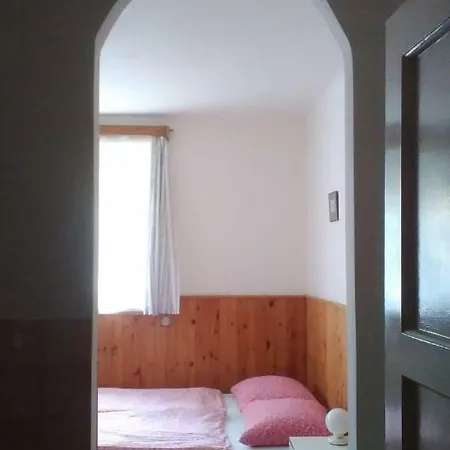 Panzió Dd *